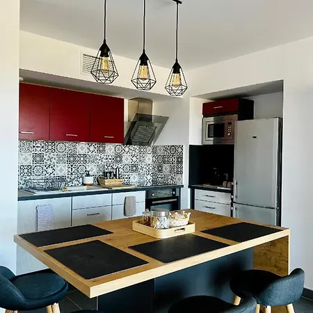 De Standing Avec Terrasse. Apartamento *