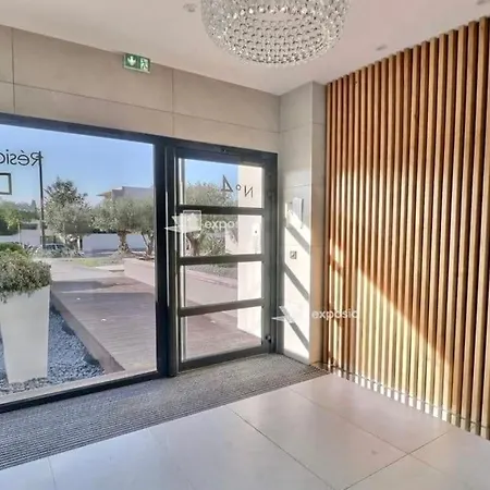 De Standing Avec Terrasse. Apartamento *
